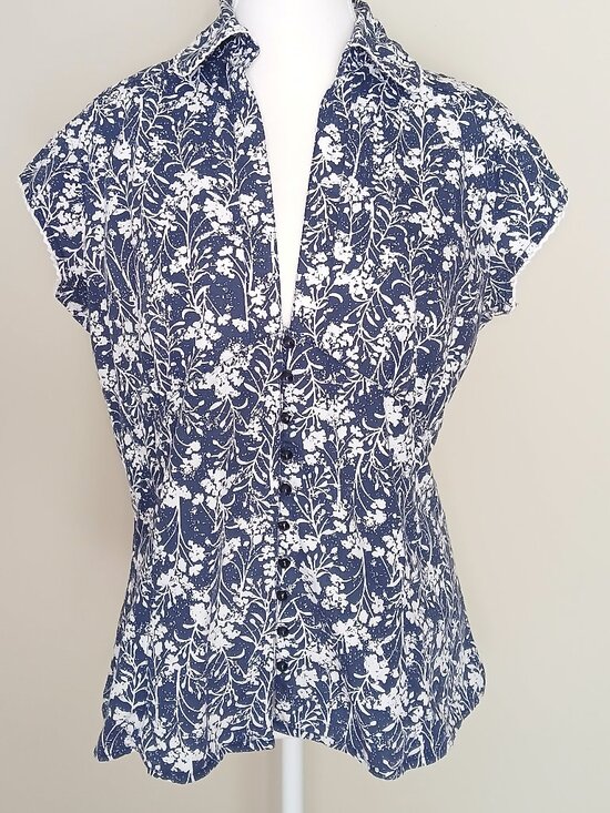 Jane Blue by Puli Tops - Jane Blue By Puli Short Sleeve Button Down Floral Blouse Size Large